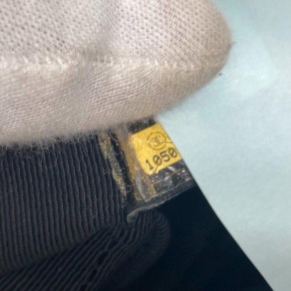 CHANEL With mirror charm Camellia Logo Bucket Drawstring Shoulder Tote Bag - Picture 15 of 16